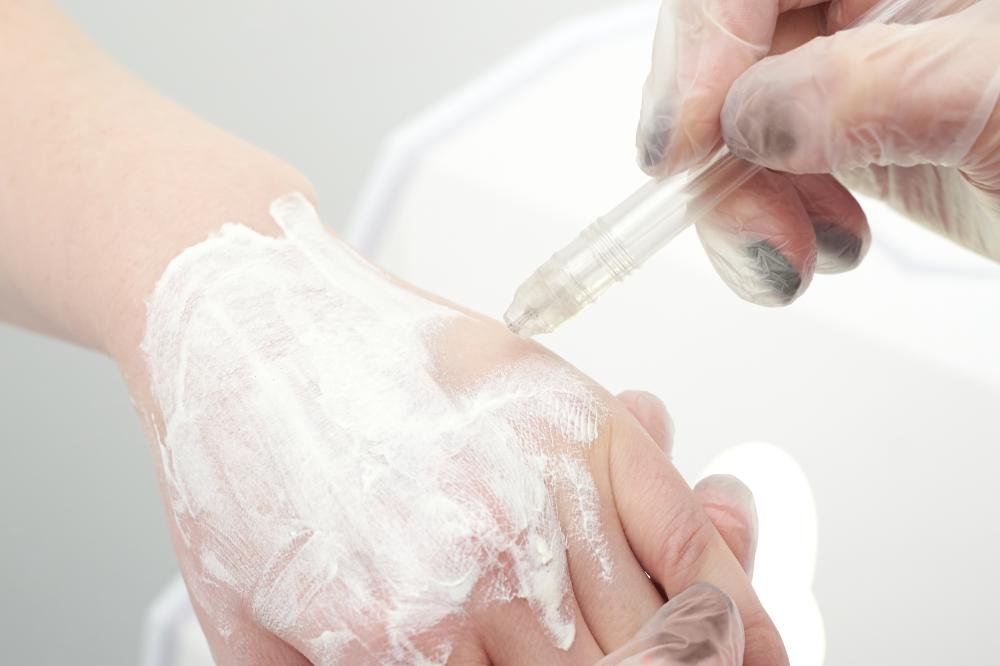 Personal Experience and Professional Insights on Numbing Cream for Plasma Pen